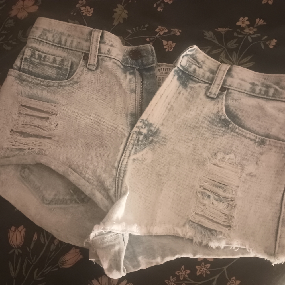 Forever 21 Blue Jean Shorts Distressed High-Waisted